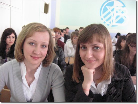 Студэнткі ФВМ Наталля Воранава (злева) і Ірына Гаеўская
