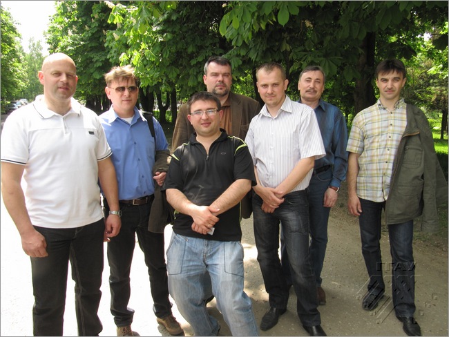 Ну і Валера Сініцкі, стаў і перад гасцямі і нават прафесарам Віктарам Малашкам 