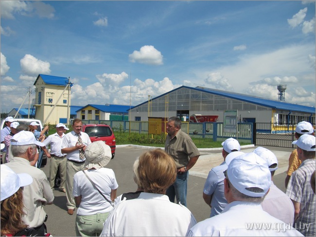 Юрый Станіслававіч бліжэй да фермы нас не дапусціў 