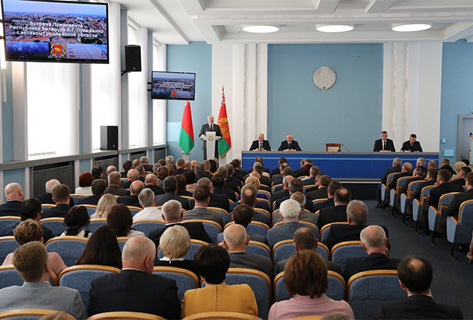Президент Беларуси Александр Лукашенко совершил рабочую поездку в Гродненскую область