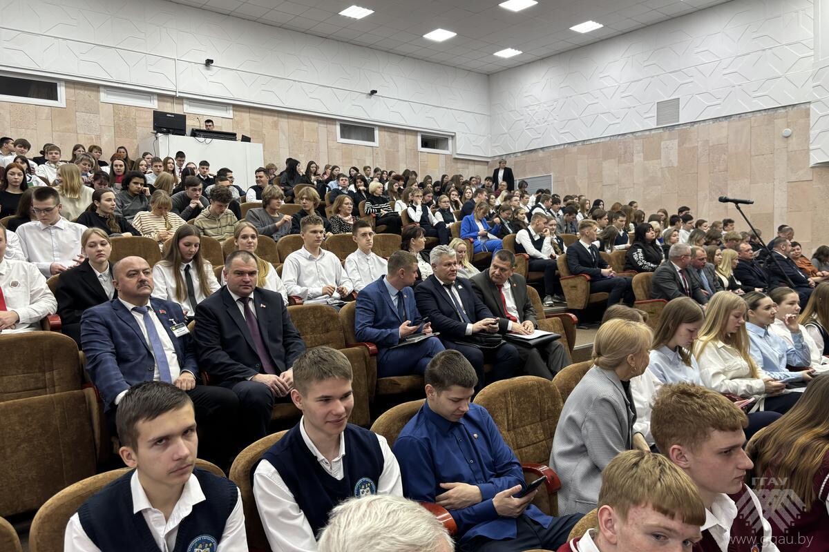 Встреча УО «ГГАУ» с учащимися школ в городе Мосты