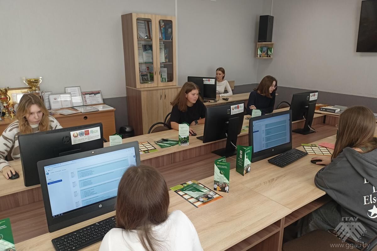 Студенты ФЭБУ приняли участие в Международной олимпиаде по анализу хозяйственной деятельности