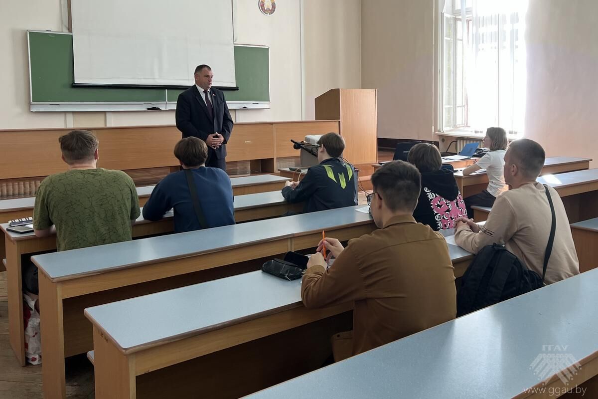 Встреча ректора со студентами 1 курса биотехнологического факультета