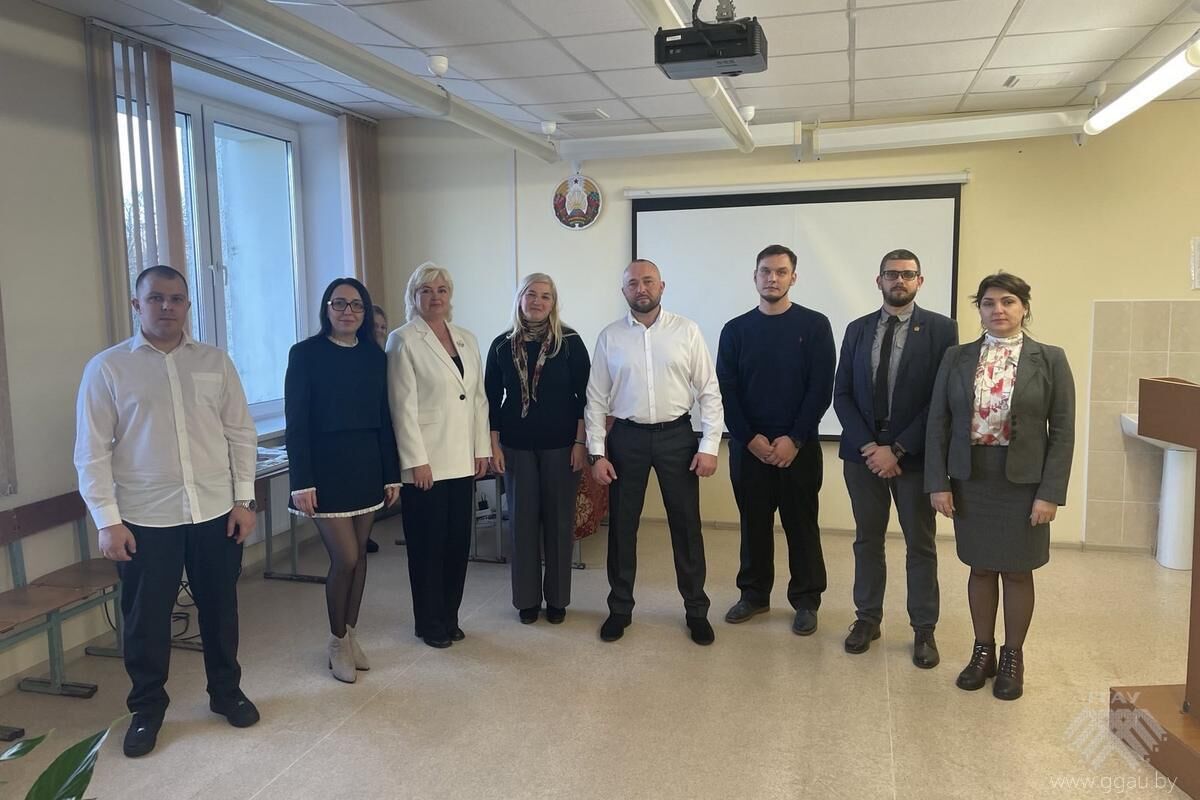 Поздравляем выпускников факультета экономики и бухгалтерского учета с успешным завершением обучения