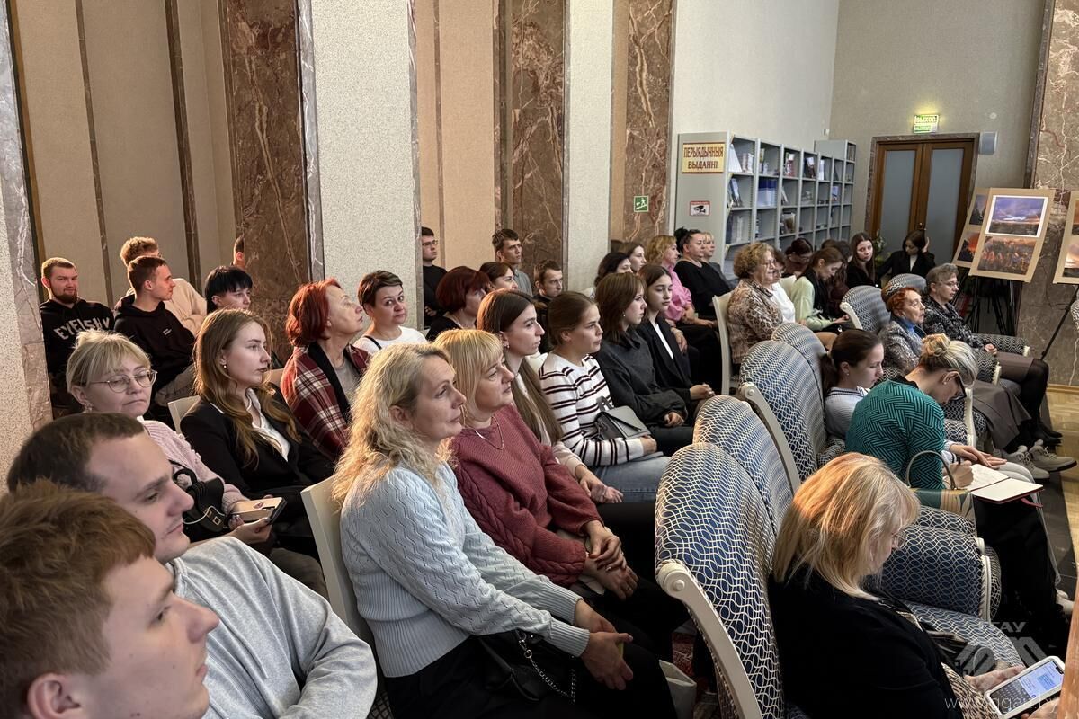 Студенты БТФ в гостях у поэтессы Татьяны Яцук