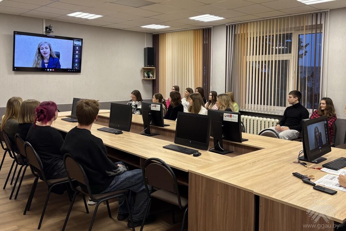 Международное сотрудничество в студенческой науке на ФЭБУ