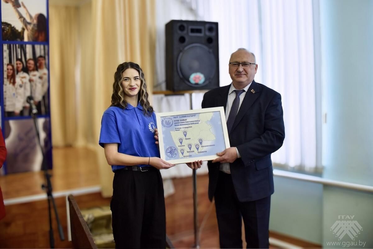 Отряд зимнего маршрута «Азiмыя» в пути