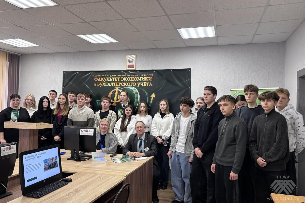 Визит выпускников средних школ г. Дятлово и Дятловского района