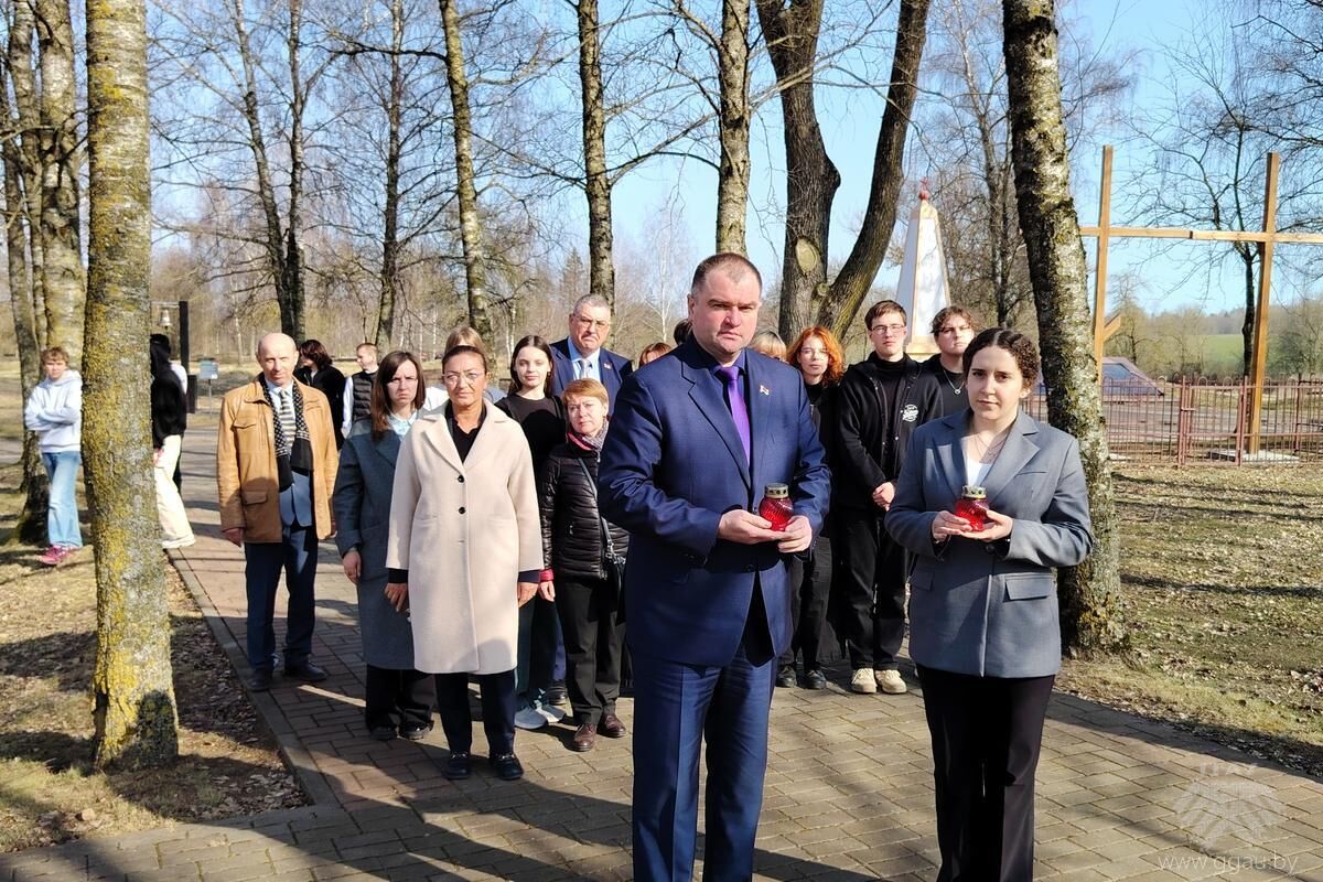 Пройдемся по бывшим Шауличам... Помолчим...Вспомним...