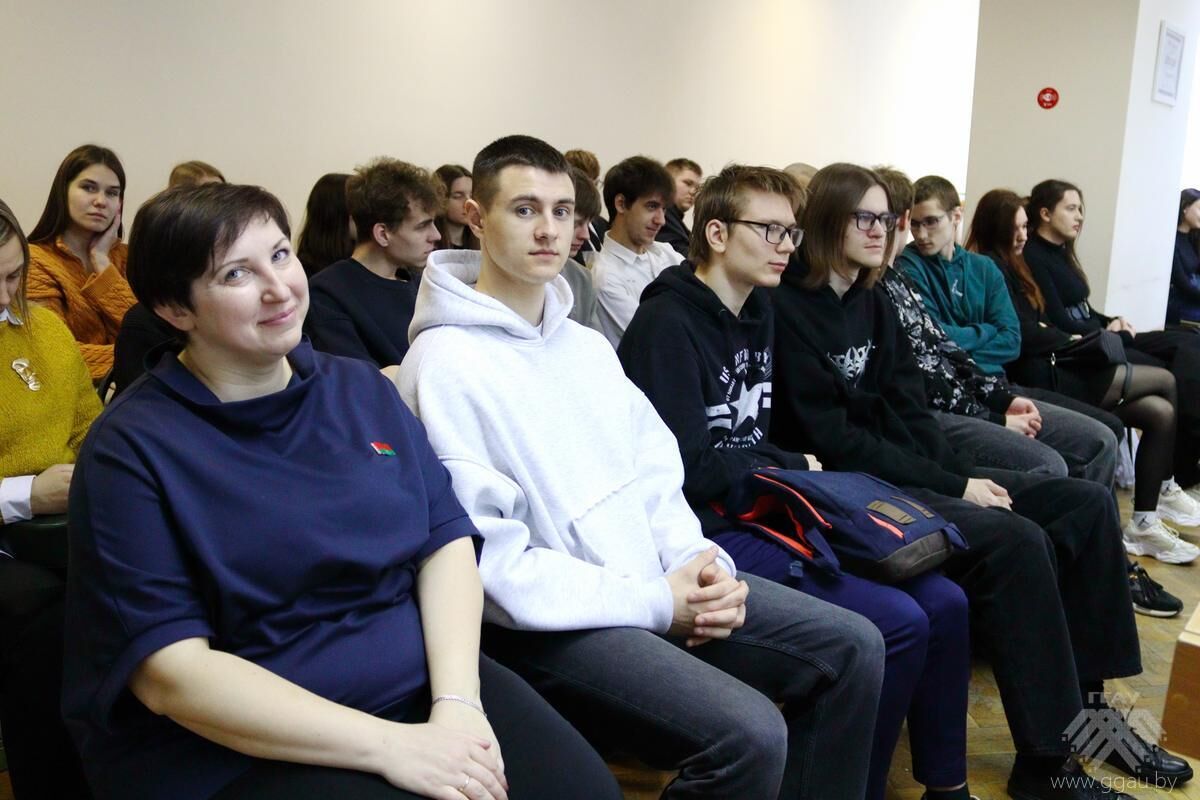 Открытый диалог на площадке ФЭБУ