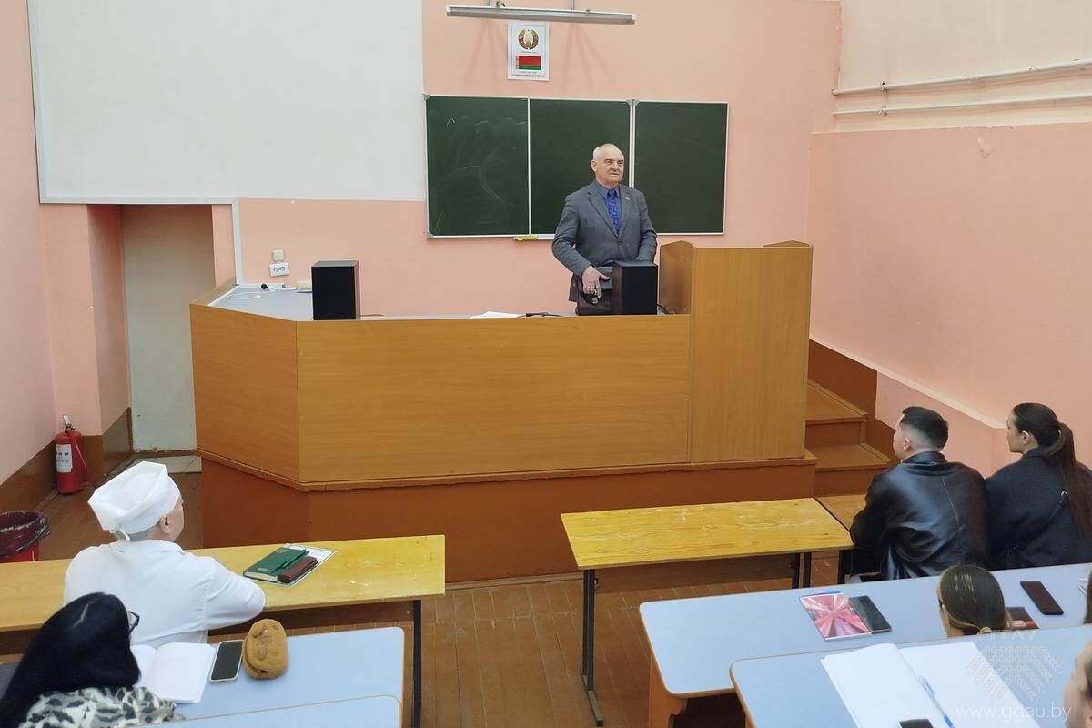 Традиционная встреча пятикурсников ФВМ с руководителем ветеринарной службы Гродненской области