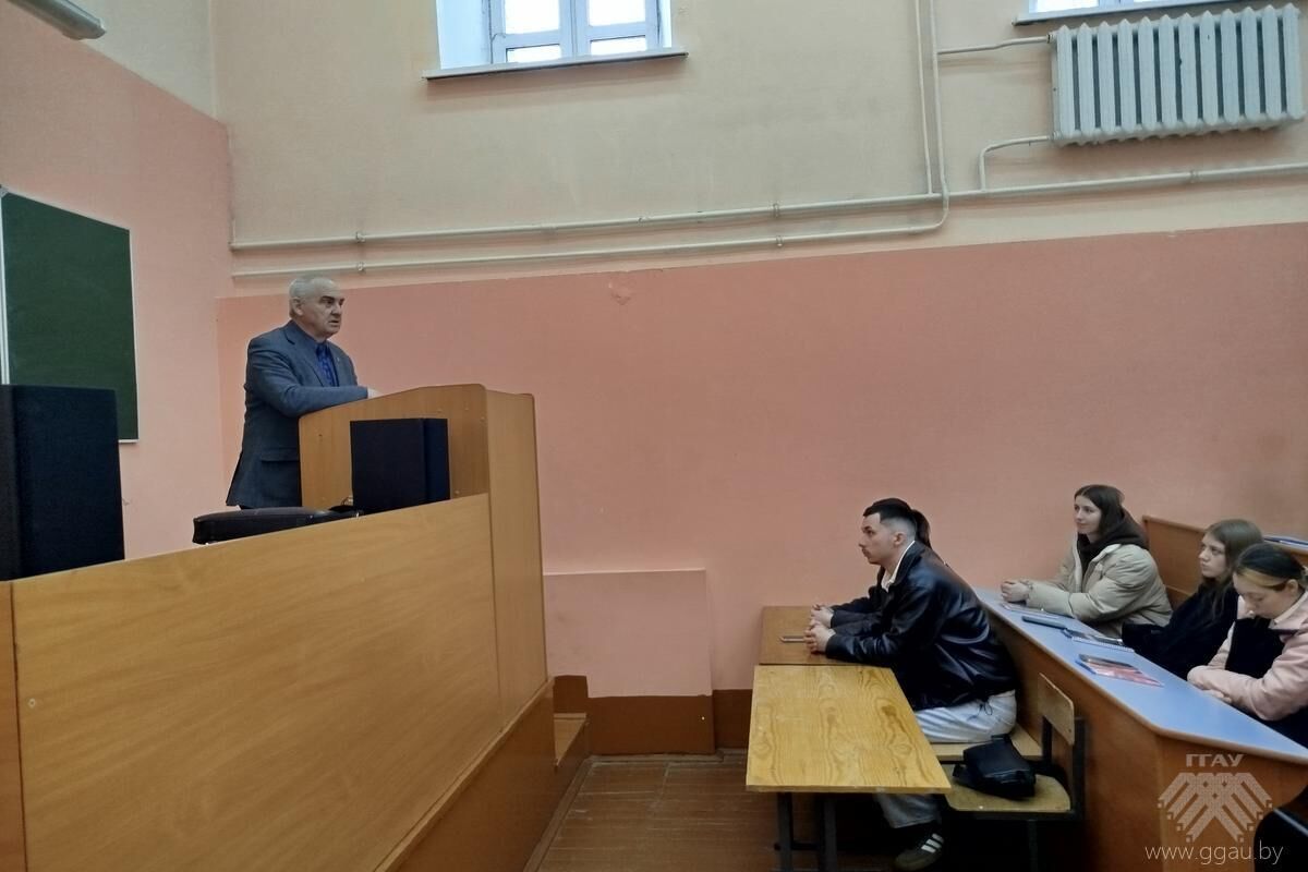 Традиционная встреча пятикурсников ФВМ с руководителем ветеринарной службы Гродненской области