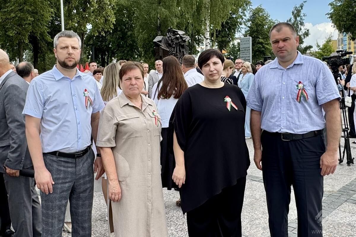 Митинг-реквием у памятника «Древо жизни»