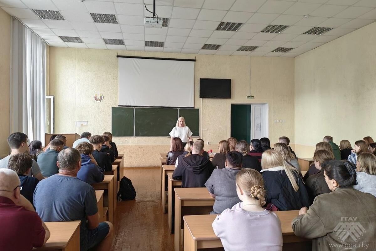 Встреча будущего: путь к успеху на факультете экономики и бухгалтерского учета