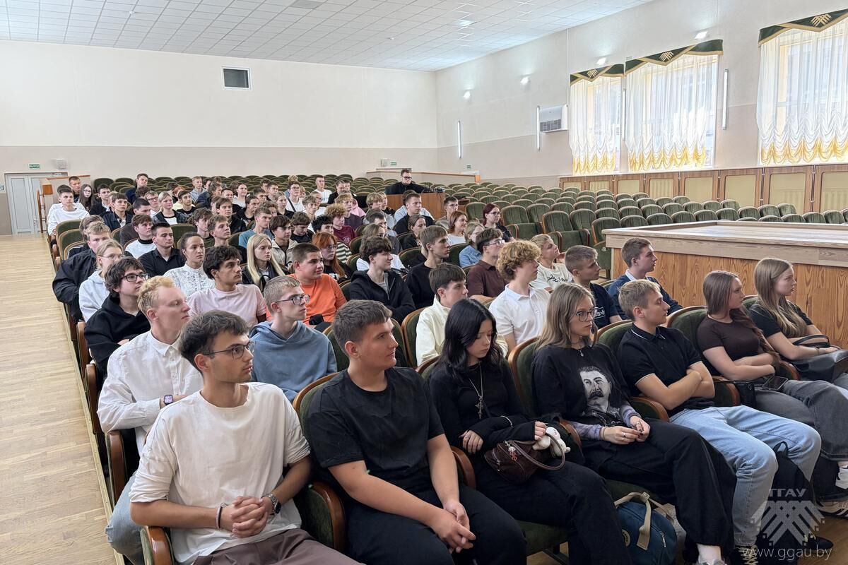 Встреча ректора со студентами 1 курса агрономического факультета