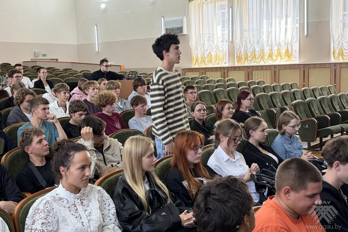 Встреча ректора со студентами 1 курса агрономического факультета