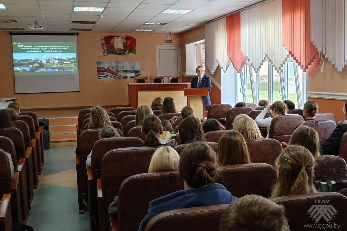 Профориентационные встречи со школьниками Каменецкого района