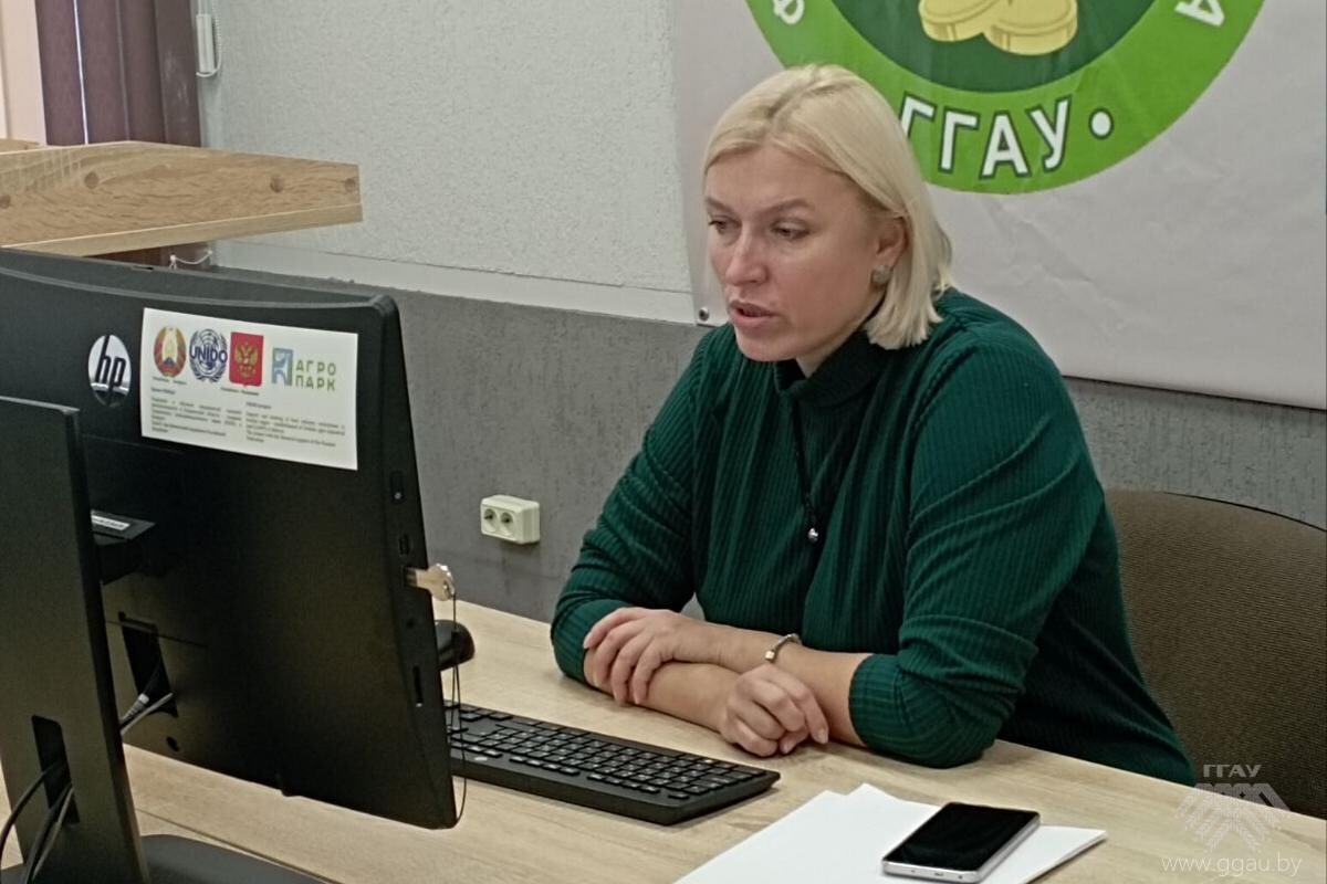 Работа со специалистами реального сектора экономики продолжается