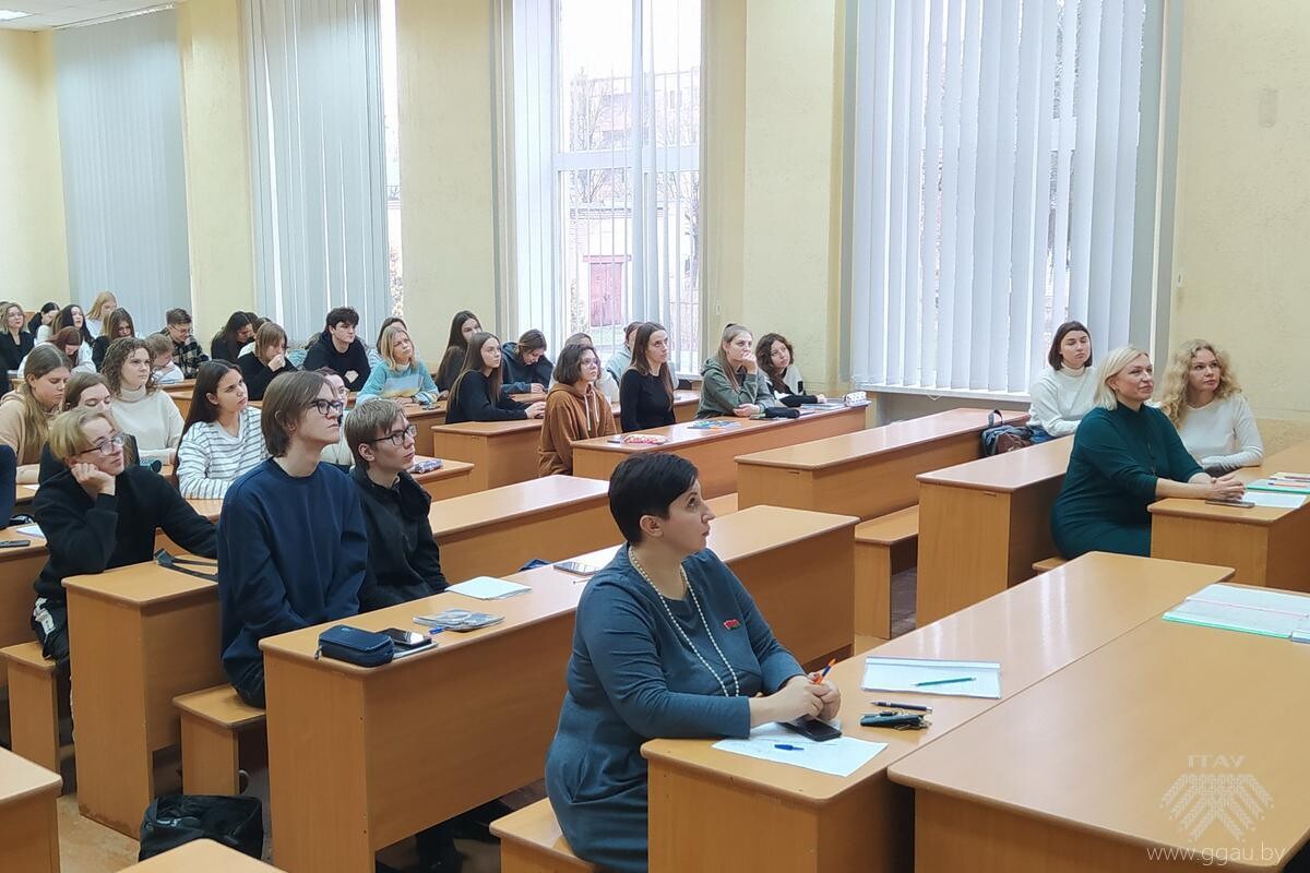 Преподаватели РЭУ имени Г.В. Плеханова поделились знаниями со студентами