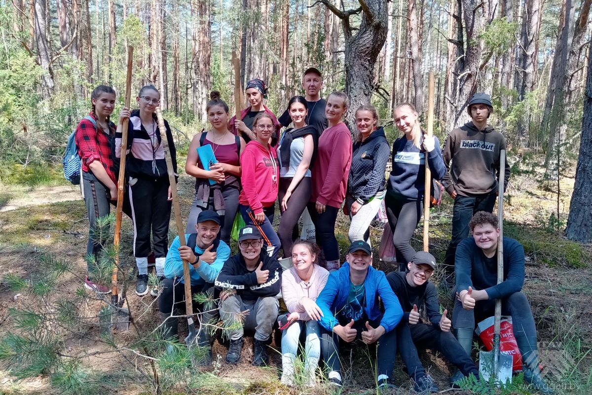 Группа в точке сбора. Завершающий день практики
