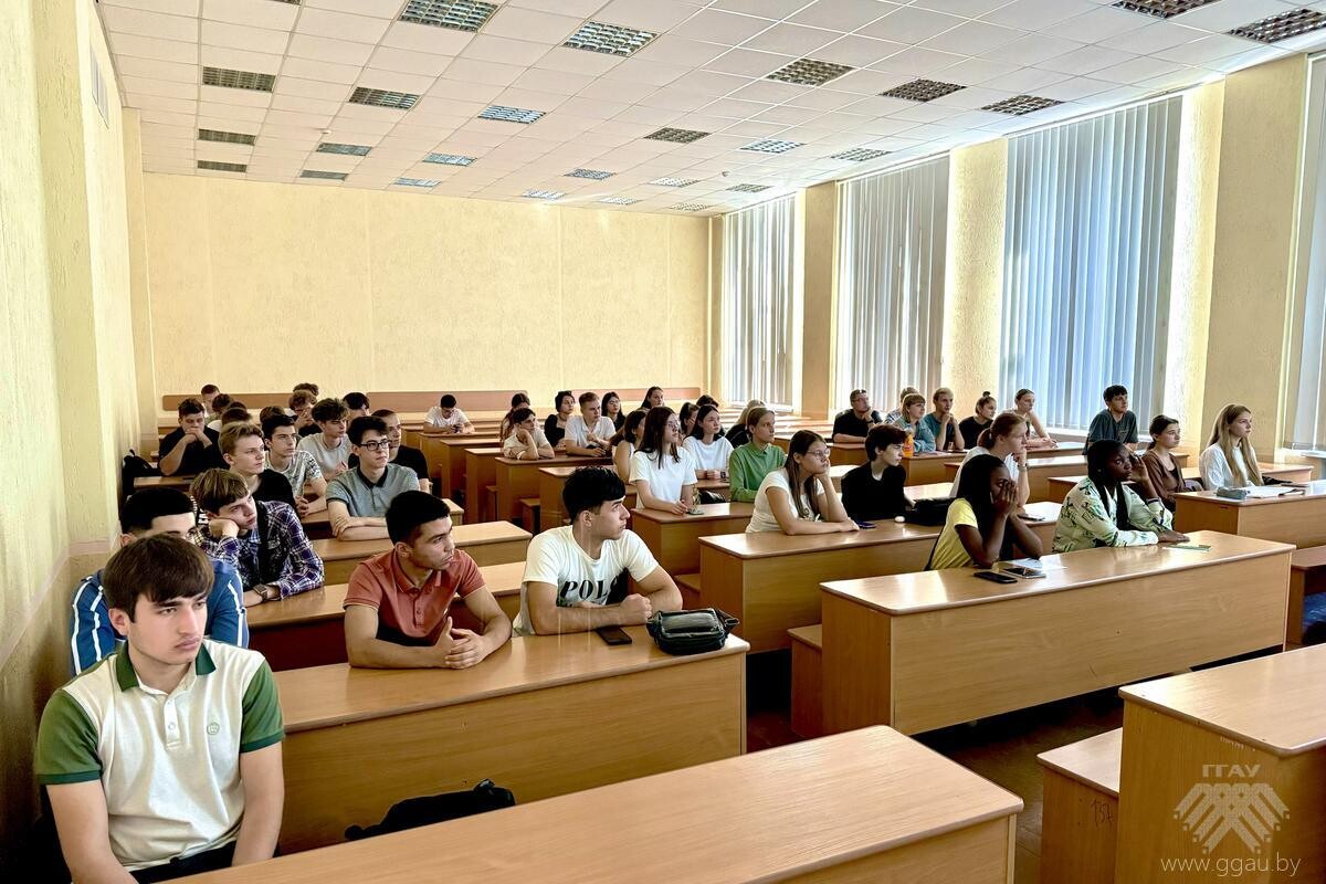 Библиотека - основной информационный и образовательный центр университета