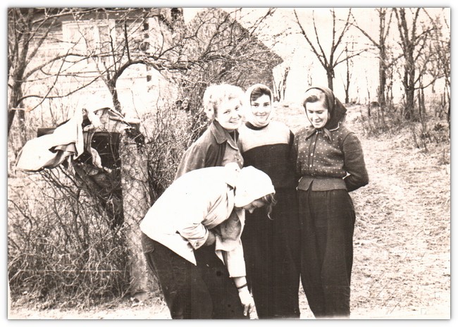 Таксама фота з практыкі: злева Людміла Вараб’ёва, Алена Аблажэй (Карпач), Жана Крыўчык і Марыя Жыбар