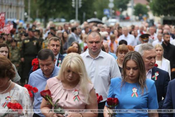 В Гродно прошёл торжественный митинг, посвящённый освобождению города Гродно от не-мецко-фашистских захватчиков 