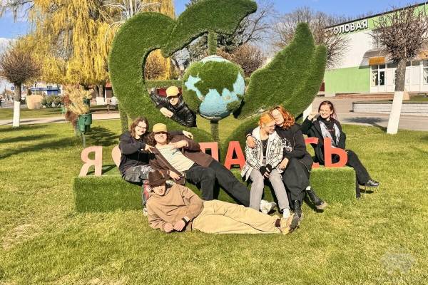 Волонтёрский отряд «Мамура» провел выездное мероприятие в городе Мосты