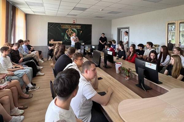 Идеология в действии